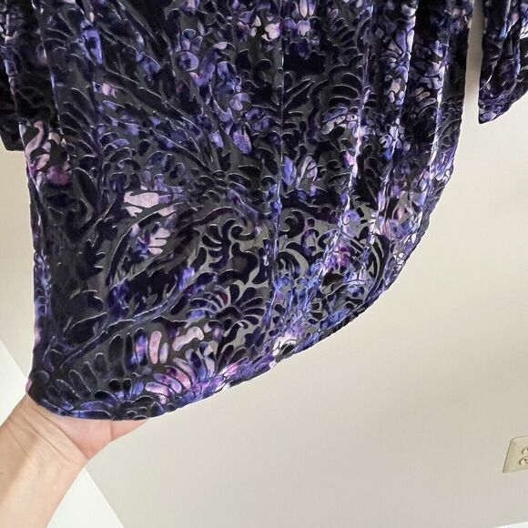 Roz and Ali Burnout Velvet Floral Top 1X Purple Popover Whimsigoth Dark Blouse - Picture 11 of 13